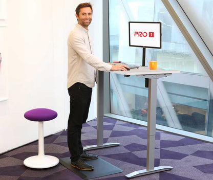 Yo-Yo Desk Pro 1